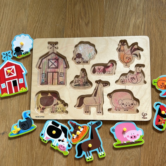 Hape - Farm Peg Puzzle - Picture 2 of 3